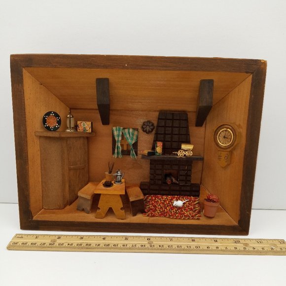 Enesco | Art | Vintage Wooden Wall Hanging Diorama Shadow